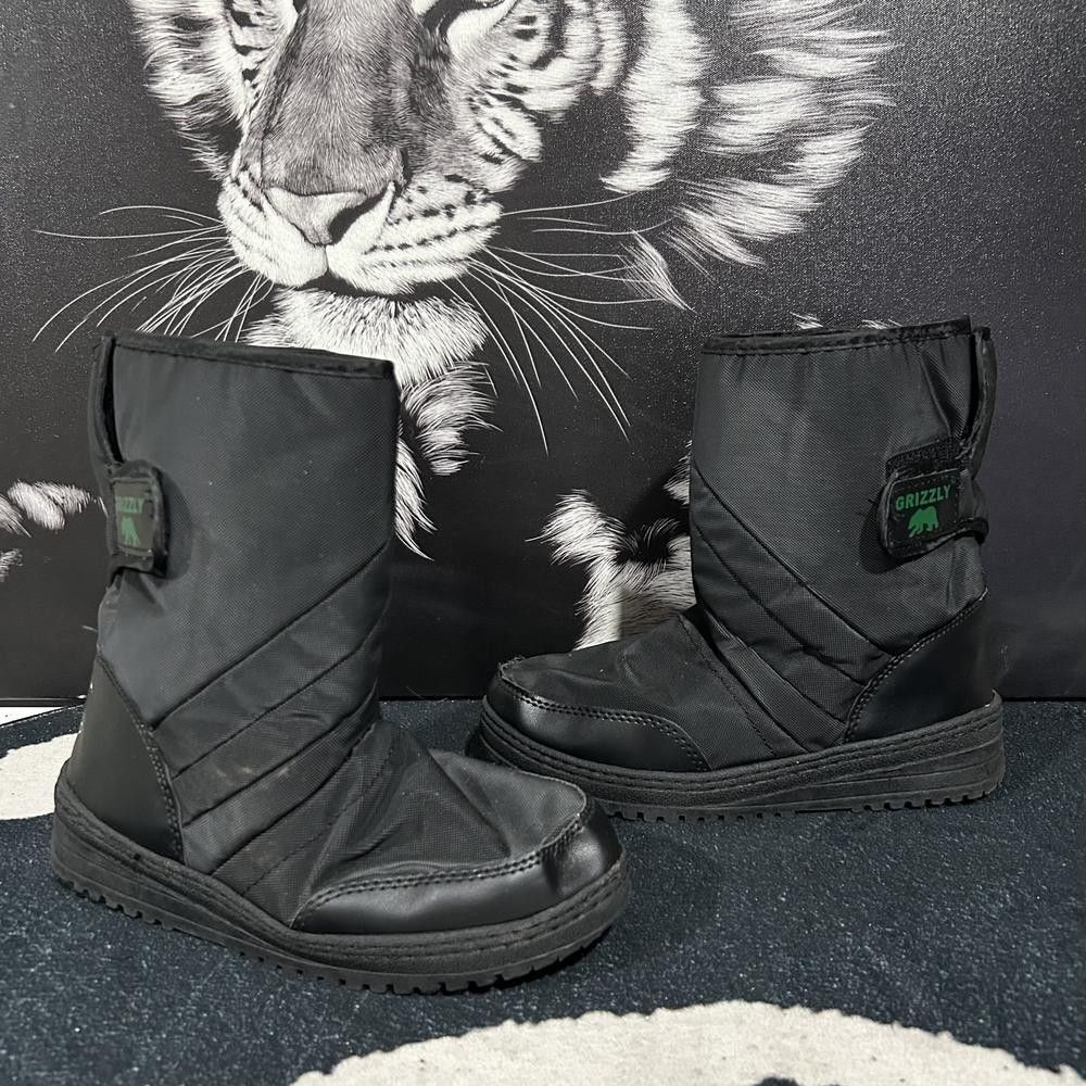 Grizzly Ziggy Snow Boot Boys 6 Black Nylon Mid-Calf Wool Lined Outdoor Winter